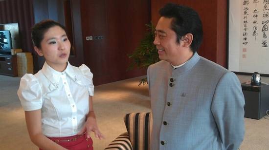 卢俊卿<em>卢星宇</em>父女接受专访 卢氏商业帝国显露